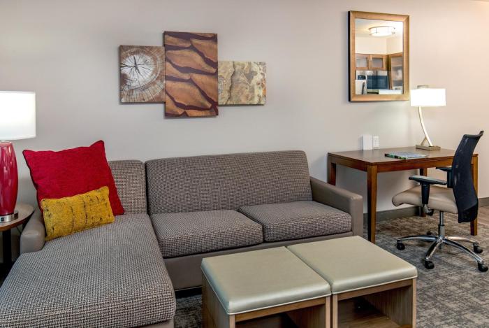 staybridge suites charlottesville airport an ihg hotel