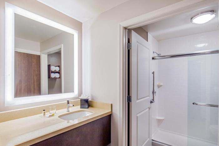 staybridge suites charlottesville airport an ihg hotel