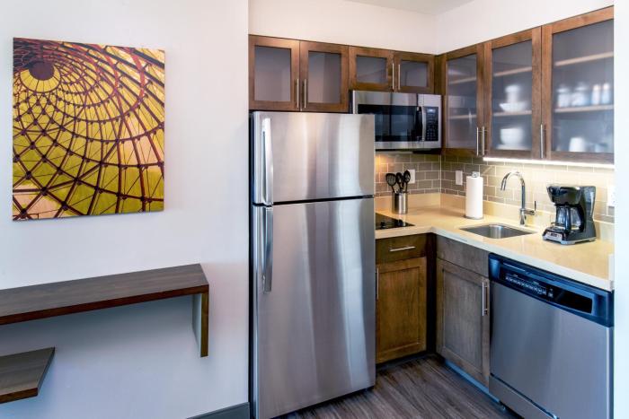 staybridge suites charlottesville airport an ihg hotel