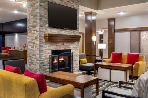 staybridge suites charlottesville airport an ihg hotel