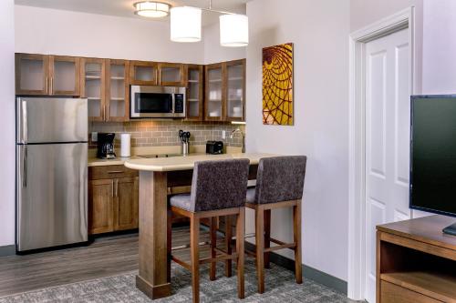 staybridge suites charlottesville airport an ihg hotel