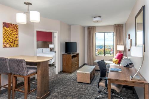 staybridge suites charlottesville airport an ihg hotel