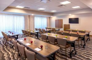 staybridge suites charlottesville airport an ihg hotel