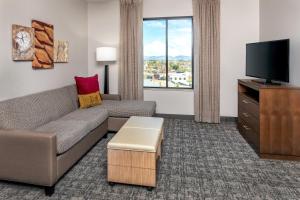 staybridge suites charlottesville airport an ihg hotel