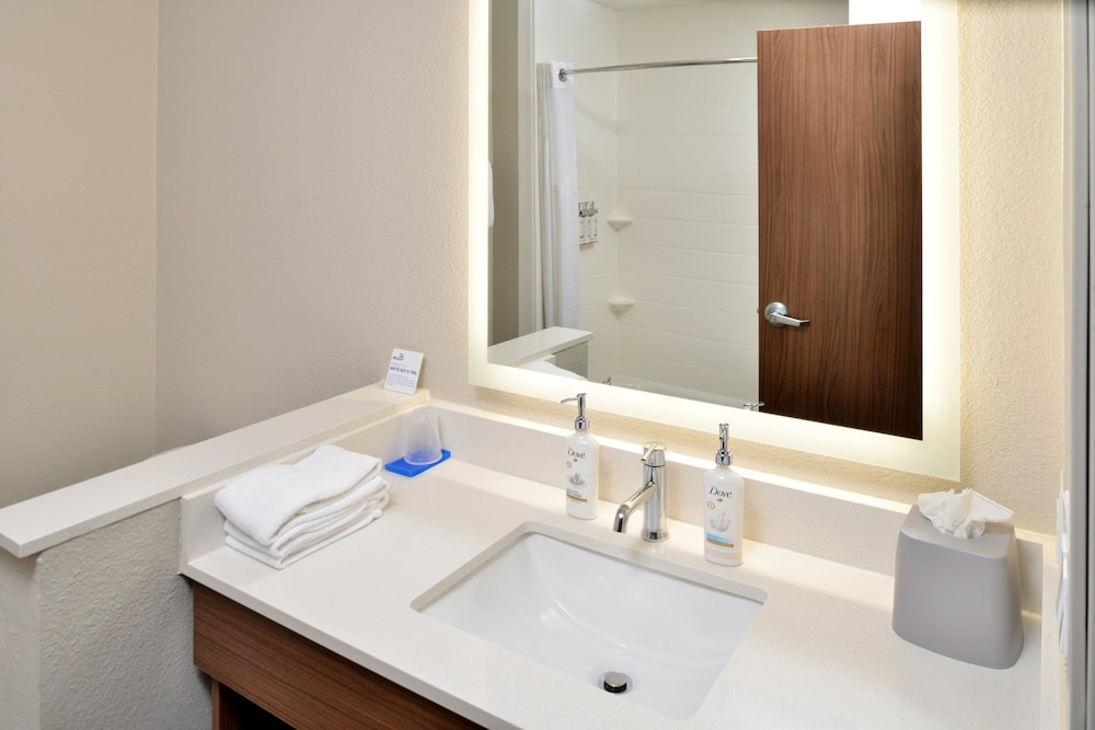 holiday inn express and suites wylie west an ihg hotel