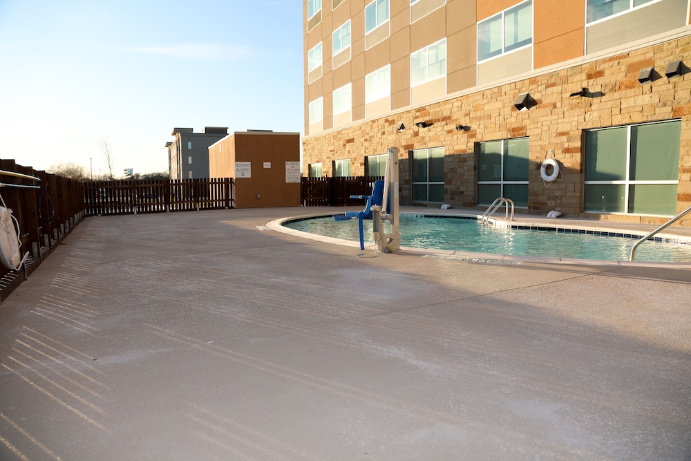 holiday inn express and suites wylie west an ihg hotel