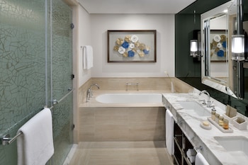 grand plaza movenpick media city