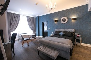 number 82 the unthank