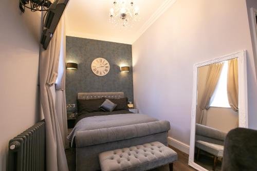 number 82 the unthank