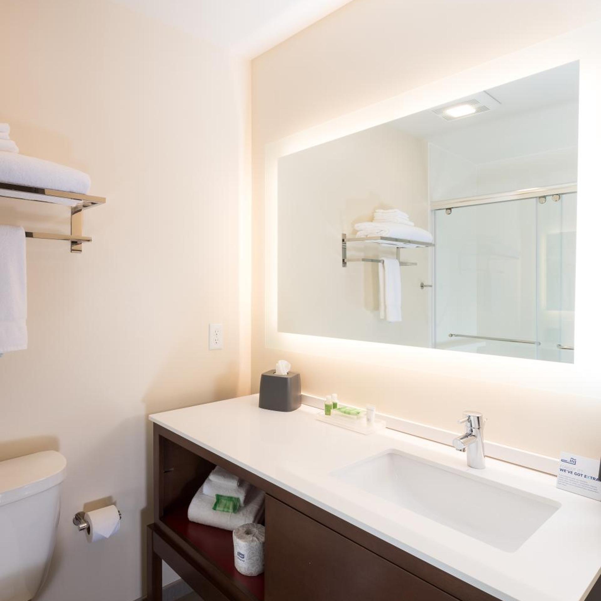 holiday inn kalamazoo west an ihg hotel
