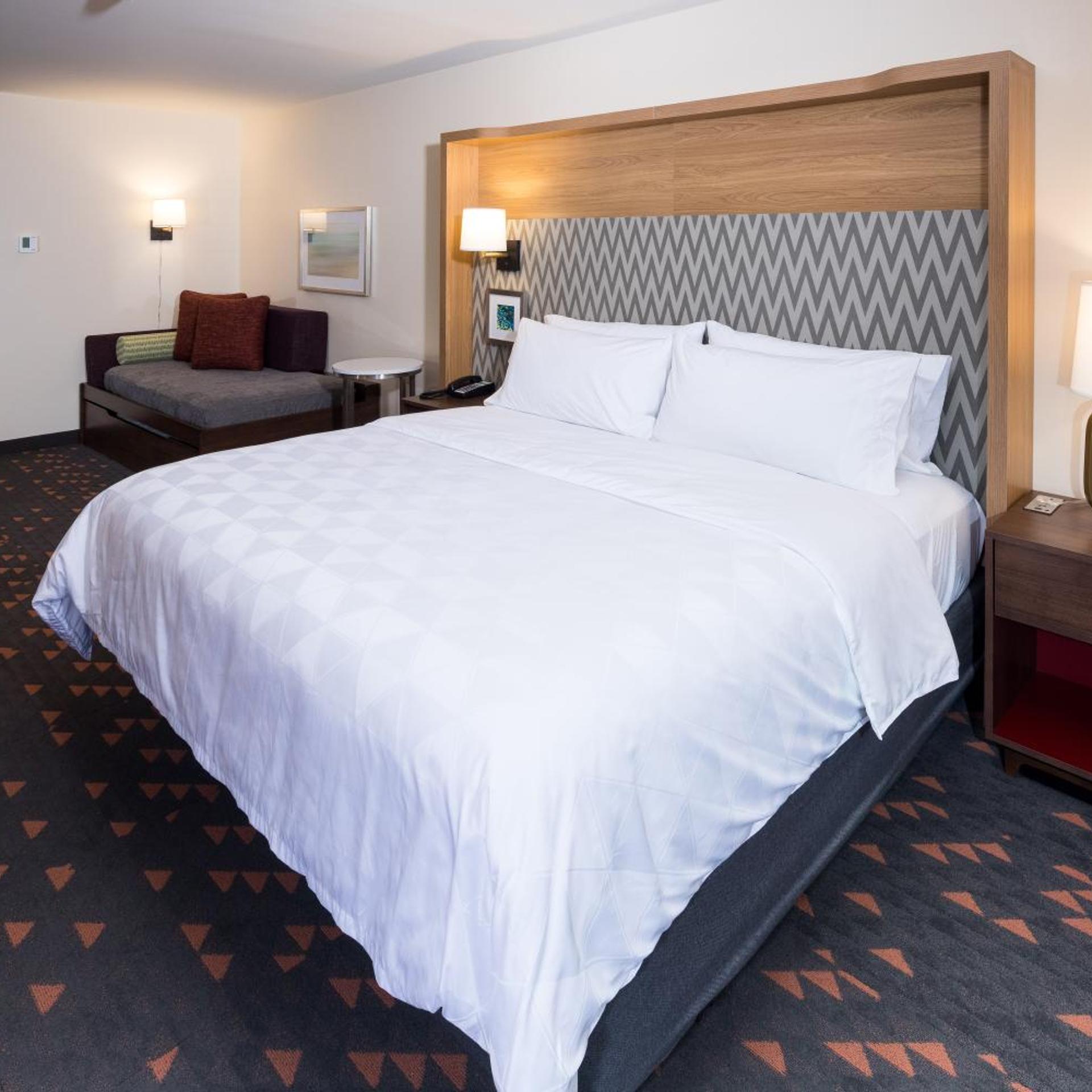 holiday inn kalamazoo west an ihg hotel