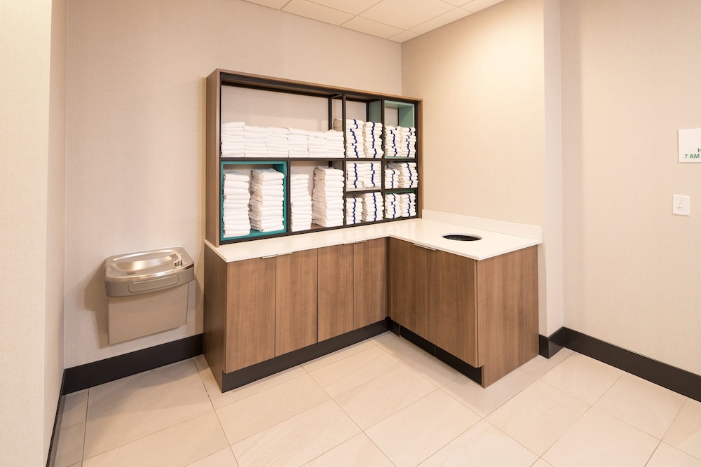 holiday inn kalamazoo west an ihg hotel