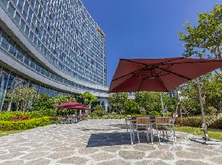 hisilk artwork center fliport coso hotel
