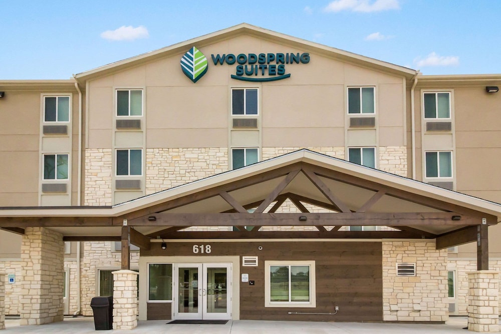 woodspring suites lake jackson