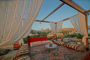 lucky cave cappadocia