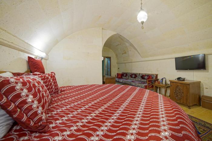 lucky cave cappadocia