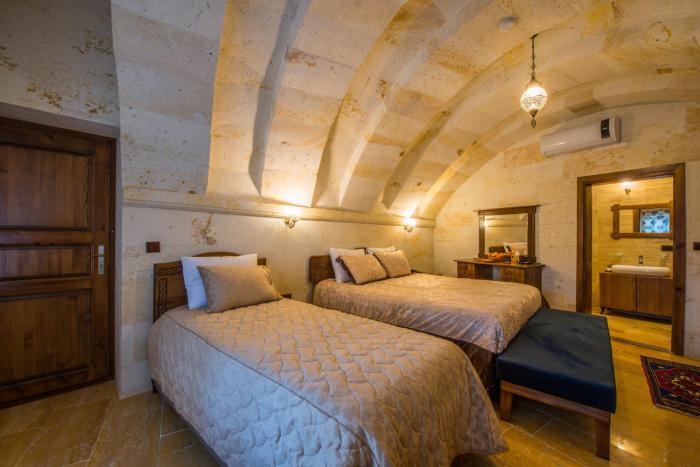 lucky cave cappadocia