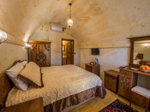 lucky cave cappadocia