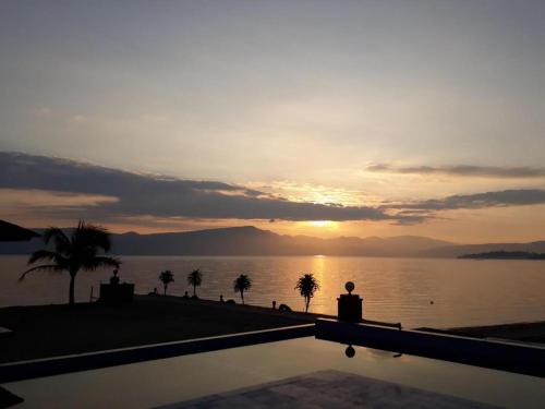 rogate beach hotel