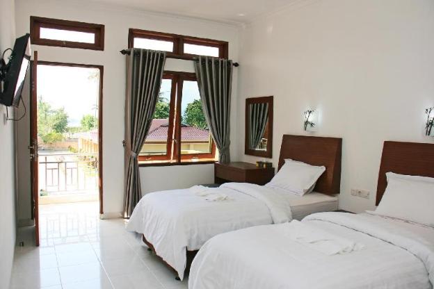 rogate beach hotel