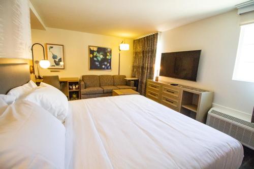 hyatt place santa barbara