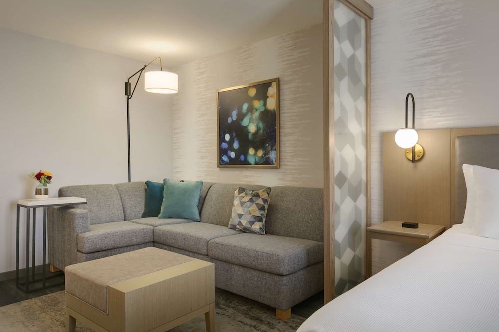 hyatt place santa barbara