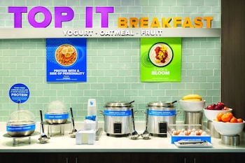 tru by hilton milwaukee brookfield