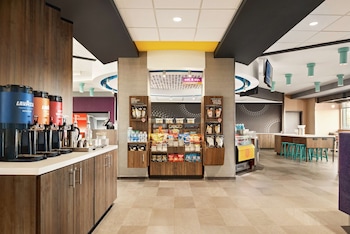 tru by hilton milwaukee brookfield