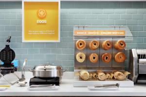 tru by hilton milwaukee brookfield