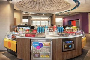 tru by hilton milwaukee brookfield