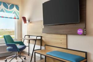 tru by hilton milwaukee brookfield