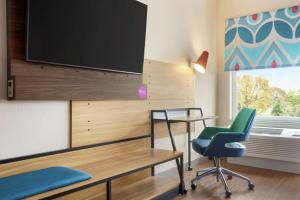 tru by hilton milwaukee brookfield