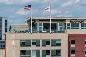 hampton inn and suites fort wayne downtown