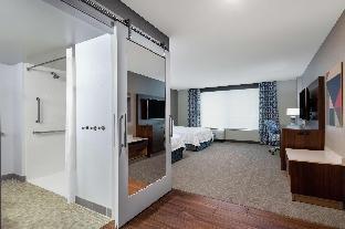 hampton inn and suites fort wayne downtown