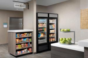 home2 suites by hilton phoenix airport south