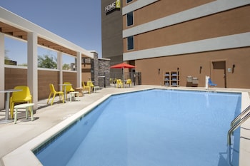 home2 suites by hilton phoenix airport south