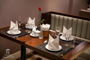 hanoi lakeside premium hotel