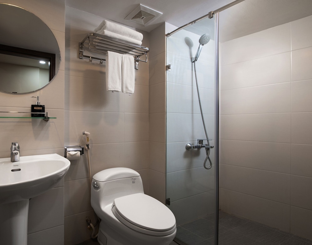 hanoi lakeside premium hotel