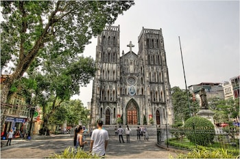hanoi lakeside premium hotel