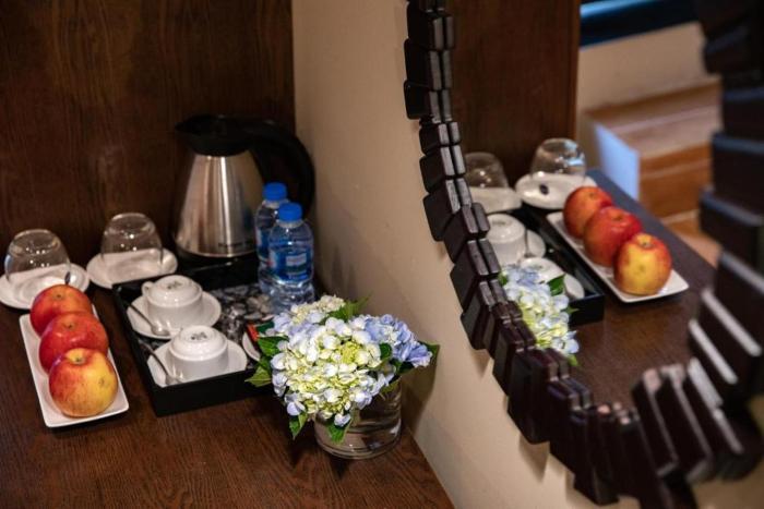 hanoi lakeside premium hotel