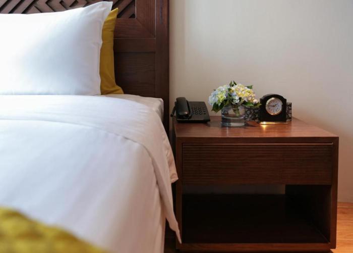 hanoi lakeside premium hotel