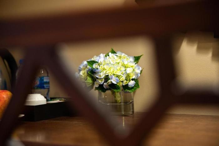 hanoi lakeside premium hotel