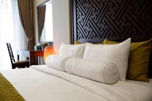 hanoi lakeside premium hotel