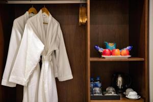 hanoi lakeside premium hotel