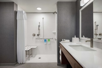 home2 suites by hilton madison central alliant energy center
