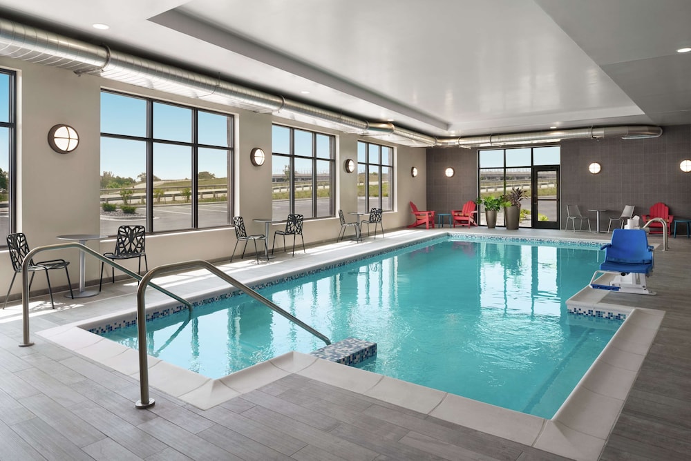 home2 suites by hilton madison central alliant energy center