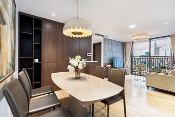 the milky way river gate apartment