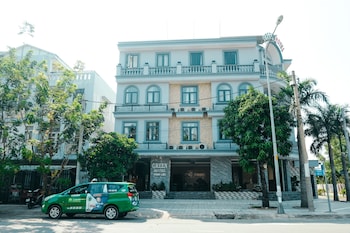 green hotel vinh loc