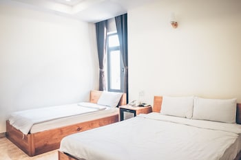 green hotel vinh loc
