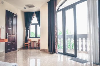 green hotel vinh loc